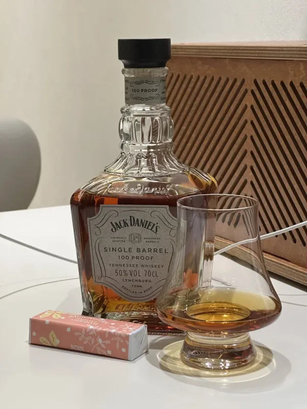 [테네시] 잭 다니엘 싱글배럴 100 프루프 리뷰