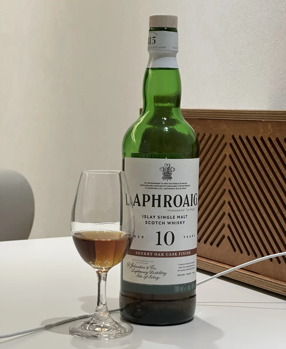 [Sherry & Peat] Laphroaig 10 Year Sherry Oak Finish Review